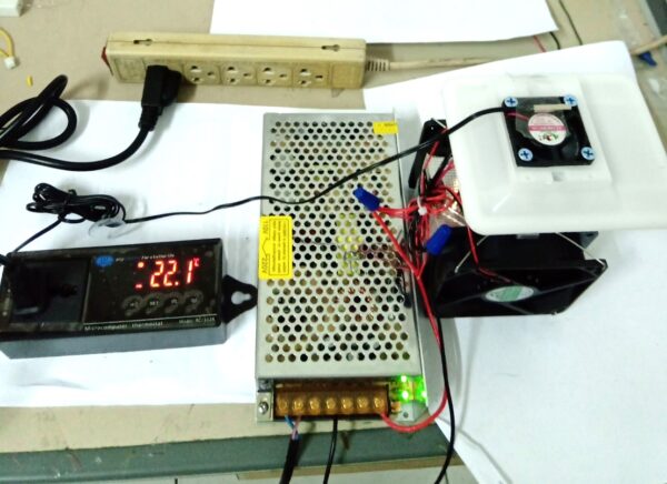 溫度控制立式冷風機(冷風機+電源供應器+溫度控制器)