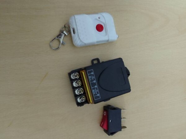 DC12V ~72V 30A 單顆按鍵遙控開關模組