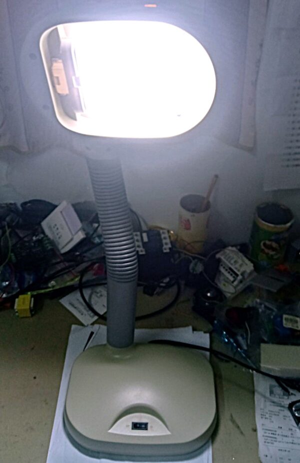 全新工廠貨HC-2703電子式護眼檯燈,4燈管電子護眼檯燈,翰昌燈飾電子護眼檯燈