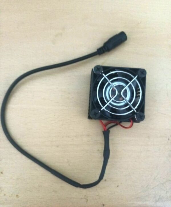 DC12V表面制冷搭配散熱風扇,手機散熱器,手機制冷器
